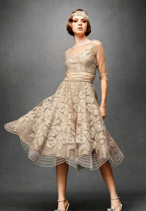 Фото: Короткие свадебные платья: модные цвета - шампань